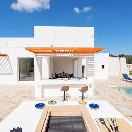 Vila Harmony House - Con Piscina E Vasca Idromassaggio Ostuni